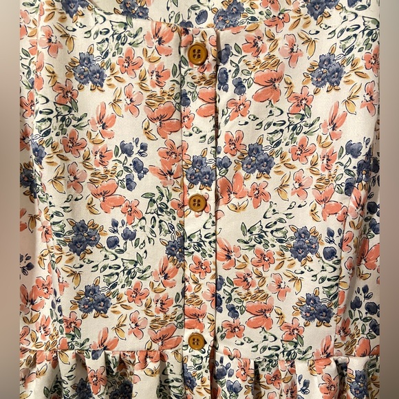Button-up Floral Dress with Pockets - Picture 3 of 13
